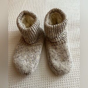 LEMON Cozy Knit Sherpa-Lined Slipper Socks - Neutral Tweed